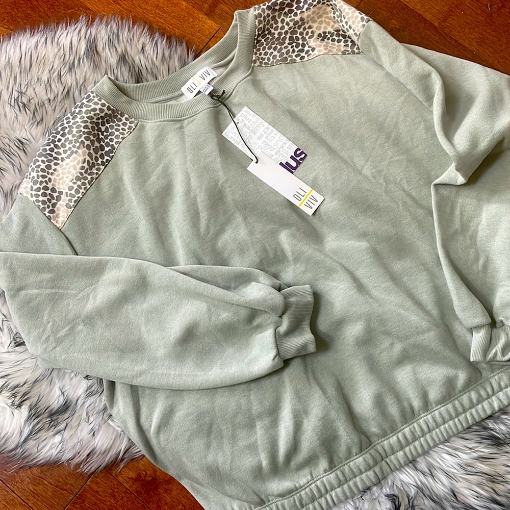 Oli ViV Crewneck Sweatshirt. NWT size 2x